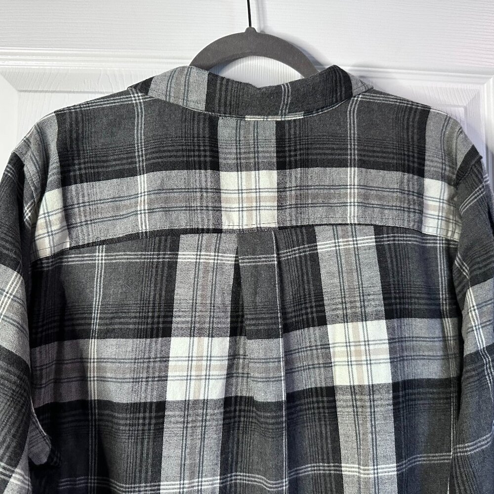 Women's 2X Old Navy Gray Plaid The Classic Flannel Button Down Shirt 100% Cotton - Picture 5 of 7